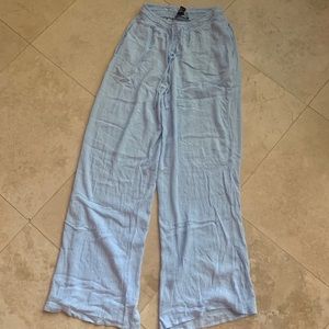 Wide leg pants. Light weight.